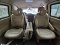 Hyundai Grand Starex Gold 2010mdl matic dzl swivel mid chair. Dual sliding doors. Leather seats. 80t-3