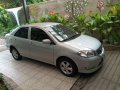 Pearl White Toyota Vios 2005 for sale in Caloocan-0