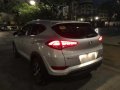 Selling Pearl White Hyundai Tucson 2016 in Caloocan-0