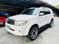 Need to sell White 2010 Toyota Fortuner G AUTOMATIC TURBO DIESEL 75,000 KMS ONLY 20" MAGS!-2