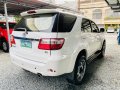 Need to sell White 2010 Toyota Fortuner G AUTOMATIC TURBO DIESEL 75,000 KMS ONLY 20" MAGS!-6