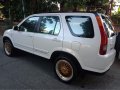 Selling White Honda CR-V 2004 in Makati-5