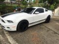 White Ford Mustang 2013 for sale in Lipa-7