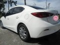 White Mazda 3 2015 for sale in Carmona-5