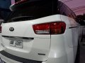 White Kia Carnival 2016 for sale in Automatic-2
