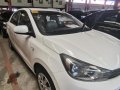RUSH sale! White 2019 Kia Soluto Sedan cheap price-6