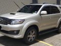 2nd hand 2014 Toyota Fortuner  2.4 G Diesel 4x2 AT for sale in good condition-0
