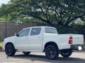 Selling White Toyota Hilux 2014 in Las Piñas-8