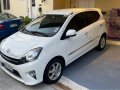 Selling White Toyota Wigo 2017 in Las Piñas-9