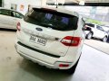 Selling White Ford Everest 2016 in Quezon-4