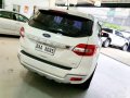Selling White Ford Everest 2016 in Quezon-5