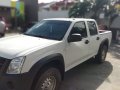 Sell 2013 Isuzu D-Max in Las Piñas-5