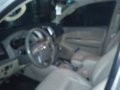 Selling Silver Toyota Hilux 2011 in Quezon City-1