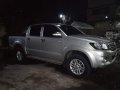 Selling Silver Toyota Hilux 2011 in Quezon City-5