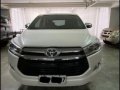 Selling White Toyota Innova 2017 in Quezon-6
