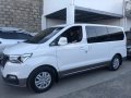White 2019 Hyundai Grand Starex (facelifted) 2.5 CRDi GLS Gold AT Automatic for sale-0