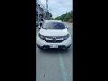 Selling White Honda CR-V 2018 in Quezon -0