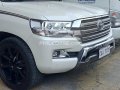 Sell second hand 2017 Toyota Land Cruiser -2
