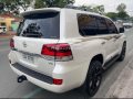 Sell second hand 2017 Toyota Land Cruiser -4