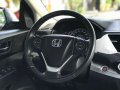 Red Honda Cr-V 2017 for sale in Automatic-4