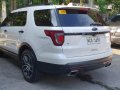 Pearl White Ford Explorer 2016 for sale in Automatic-6