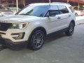Pearl White Ford Explorer 2016 for sale in Automatic-9