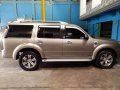 Silver Ford Everest 2013 for sale in Quezon-6