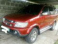 Selling Red Isuzu Sportivo 2006 in Quezon-7