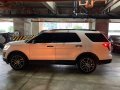 Pearl White Ford Explorer 2016 for sale in Makati-1