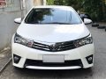 Selling Pearl White Toyota Altis 2021 in Quezon City-8