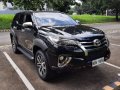 Selling Black Toyota Fortuner 2016 in Manila-8