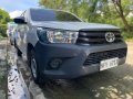 Selling White Toyota Hilux 2019 in Quezon-1