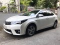 Selling Pearl White Toyota Altis 2021 in Quezon City-7