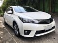 Selling Pearl White Toyota Altis 2021 in Quezon City-9