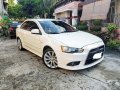 Selling Pearl White Mitsubishi Lancer 2010 in Quezon City-7