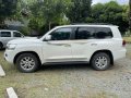 Sell Pearl White 2016 Toyota Land Cruiser in Quezon City-1