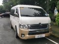 Selling Pearl White Toyota Hiace Super Grandia 2019 in Manila-2