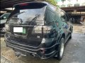 Selling Black Toyota Fortuner 2009 in Makati-3