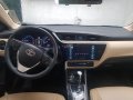 Selling Brightsilver Toyota Corolla Altis 2017 in Pasig-5