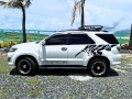 Selling White Toyota Fortuner 2012 in Subic-8