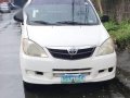 Selling White Toyota Avanza 2010 in Quezon-3