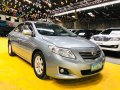 Brightsilver Toyota Corolla Altis 2009 for sale in Pasig-3