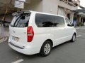 Selling Pearl White Hyundai Grand Starex 2015 in Pasig-3