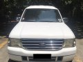 Pre-owned Ford Everest 2005 White AT Diesel for sale-2