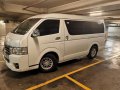 Selling Pearl White Toyota Hiace Super Grandia 2018 in Pateros-2