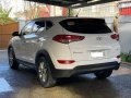 Selling Pearl White Hyundai Tucson 2016 in Silang-6