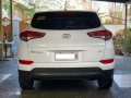 Selling Pearl White Hyundai Tucson 2016 in Silang-5