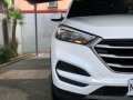 Selling Pearl White Hyundai Tucson 2016 in Silang-0