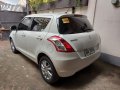 Selling Pearl White Suzuki Swift 2015 in Quezon City-5