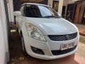 Selling Pearl White Suzuki Swift 2015 in Quezon City-3